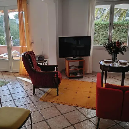 Comme Chez Vous Hébergement de vacances Saint-Raphaël